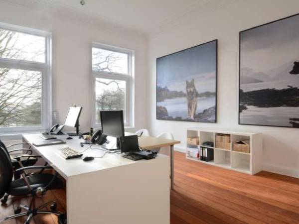 Helles Büro in wunderschönem Altbau in Harvestehude — Bild 2