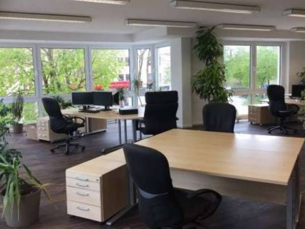 Modernisierte flexible Büroeinheiten und Arbeitsplätze im schönen Sauerlach — Bild 3