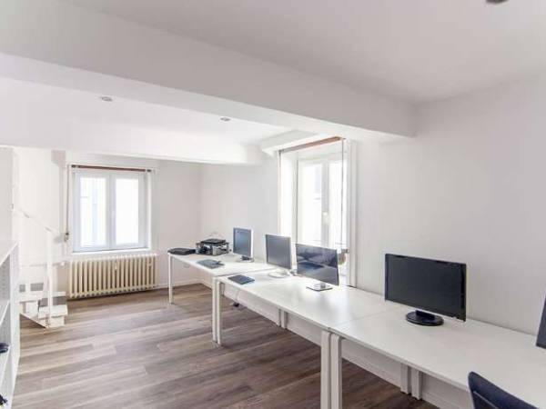 Günstige und sehr helle Büroräume in Friedrichstadt — Bild 2