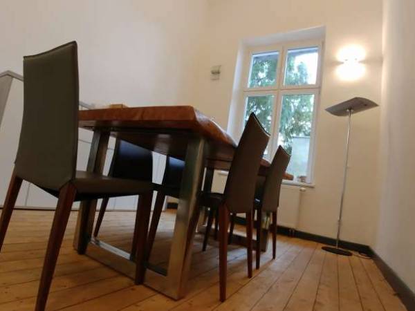 Heller und repräsentativer Büroraum in schönem Altbau — Bild 2