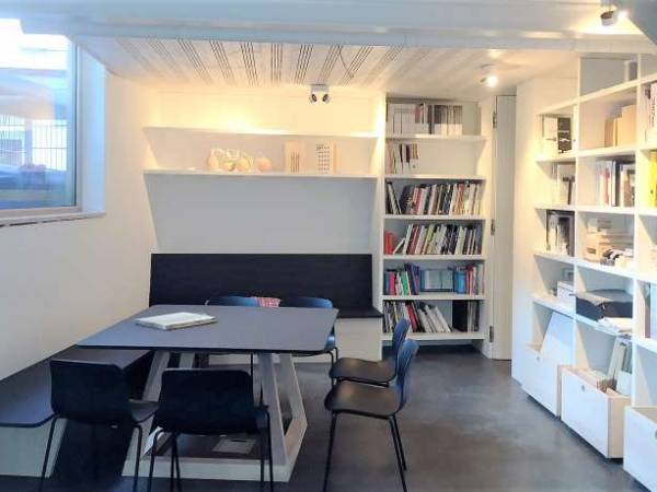 Arbeitsplätze auf separierter Galerieebene — Bild 3