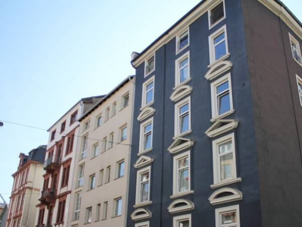 Freier Arbeitsplatz in Altbau in Nordend — Bild 1